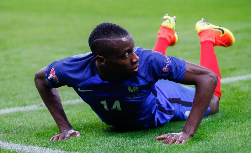 Coronavirus, Juventus: dopo Rugani positivo Matuidi Coronavirus, Juventus: dopo Rugani positivo Matuidi