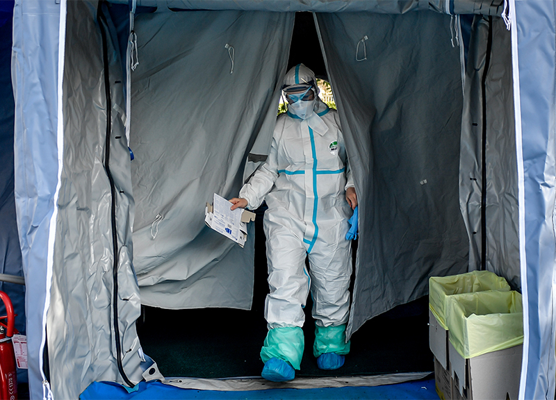 Coronavirus, da delinquente a infermiere in prima linea:”Ora combatto il male” Coronavirus, da delinquente a infermiere in prima linea:”Ora combatto il male”