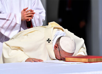 Coronavirus, Papa Francesco: “Ho chiesto a Dio di fermare l’epidemia”