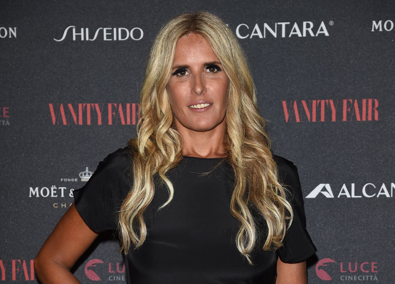 Coronavirus, continuiamo a restare a casa. Politici a far la spesa? Da soli… Coronavirus, continuiamo a restare a casa. Politici a far la spesa? Da soli…