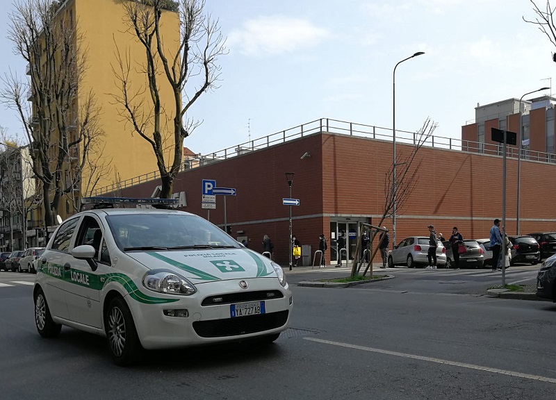 Coronavirus, Polizia locale di Milano batte a tappeto i Municipi. FOTO Coronavirus, Polizia locale di Milano batte a tappeto i Municipi. FOTO