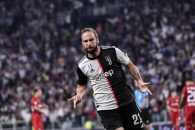 Juventus, Higuain torna in Argentina: “Quarantena obbligatoria di 14 giorni”