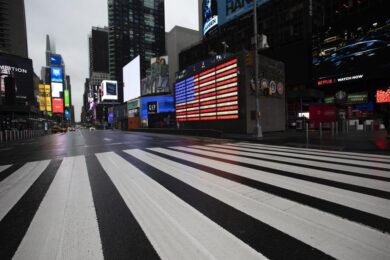 Coronavirus, bloccati anche gli Usa. Le immagini di New York deserta