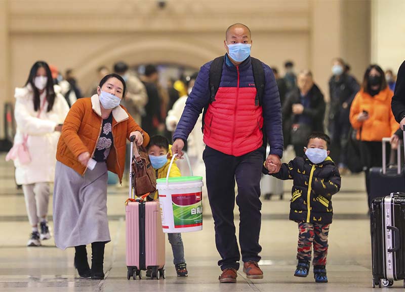 Coronavirus, la Cina riparte: in Hubei riprendono voli interni e corse dei bus Coronavirus, la Cina riparte: in Hubei riprendono voli interni e corse dei bus