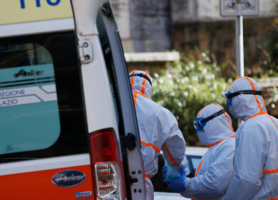 Coronavirus, “Altro che 60 mila, i contagiati sono molti di più, 450 mila”