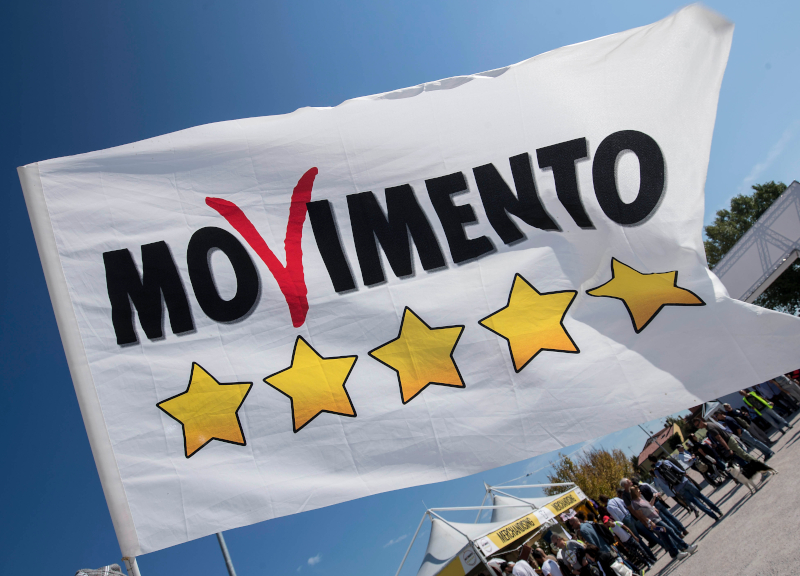 Coronavirus, terremoto M5S: l’espulso Barillari vuole la testa della Lombardi Coronavirus, terremoto M5S: l’espulso Barillari vuole la testa della Lombardi