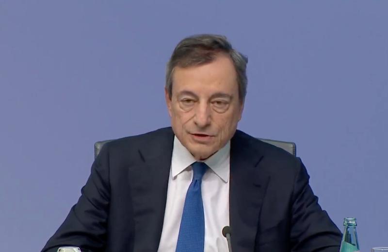 Salvini al Senato: “Grazie a Draghi. Serve l’aiuto di tutti, anche il suo” Salvini al Senato: “Grazie a Draghi. Serve l’aiuto di tutti, anche il suo”