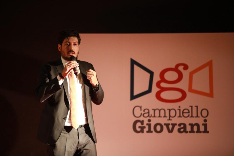 Galleria foto 'Confindustria, la partita dei Giovani. Calearo chiede la proroga di Rossi' - foto 1