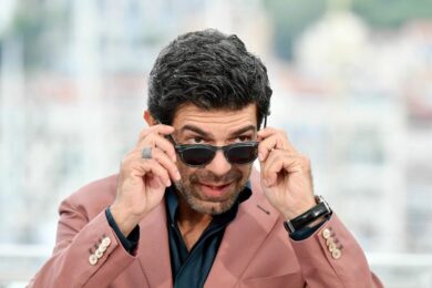 Brignano, Favino e… tutti i vip del cast di Musica che unisce