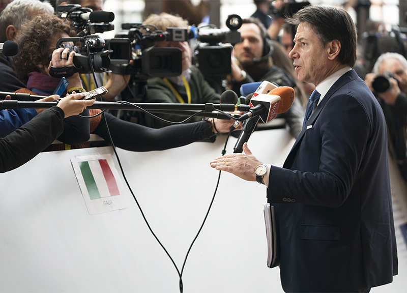 Conte sovranista per un giorno. L’Italietta ora si fa sentire Conte sovranista per un giorno. L’Italietta ora si fa sentire