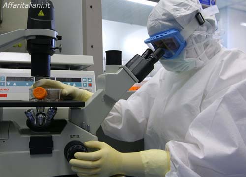 Coronavirus fuggito dal laboratorio? La tesi esplosiva Coronavirus fuggito dal laboratorio? La tesi esplosiva