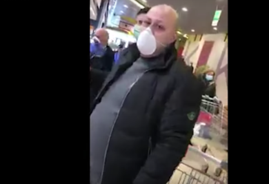 Coronavirus, Napoli: fa la spesa ma non ha i soldi, sconosciuto gliela paga