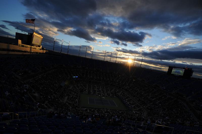 Coronavirus, Flushing Meadows: il tempio del tennis diventa ospedale Coronavirus, Flushing Meadows: il tempio del tennis diventa ospedale