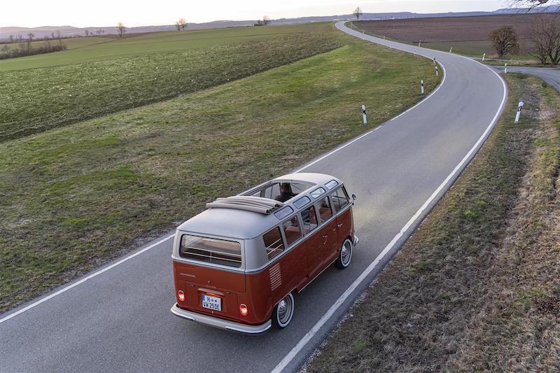 Volkswagen e-Bully, l’icona degli anni 60 diventa elettrico Volkswagen e-Bully, l’icona degli anni 60 diventa elettrico