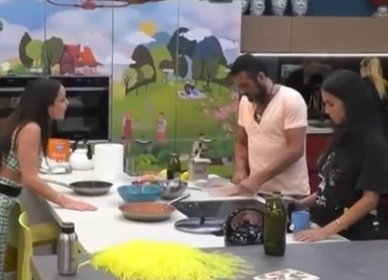 Grande Fratello Vip 2020, SOSSIO E TERESANNA: SCONTRO TOTALE. Nomination Grande Fratello Vip 2020, SOSSIO E TERESANNA: SCONTRO TOTALE. Nomination