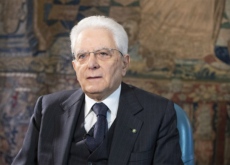 Coronavirus, Mattarella: “Periodo travagliato. Italiani,lo supereremo insieme” Coronavirus, Mattarella: “Periodo travagliato. Italiani,lo supereremo insieme”