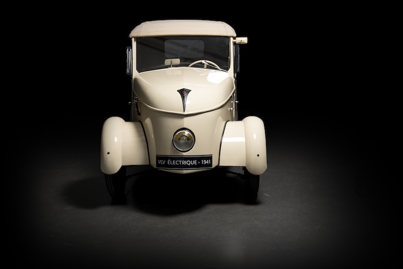 Nuove PEUGEOT e-208 e SUV e-2008, un viaggio iniziato negli anni ’40 Nuove PEUGEOT e-208 e SUV e-2008, un viaggio iniziato negli anni ’40