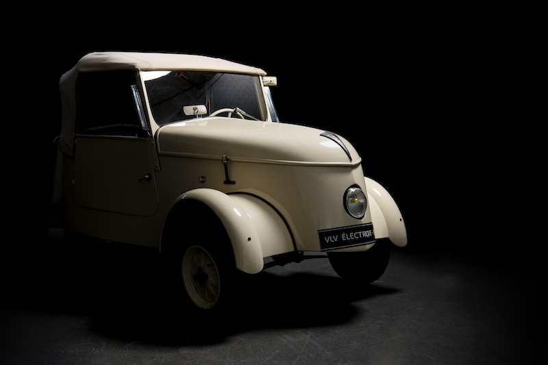 Nuove PEUGEOT e-208 e SUV e-2008, un viaggio iniziato negli anni ’40 Nuove PEUGEOT e-208 e SUV e-2008, un viaggio iniziato negli anni ’40