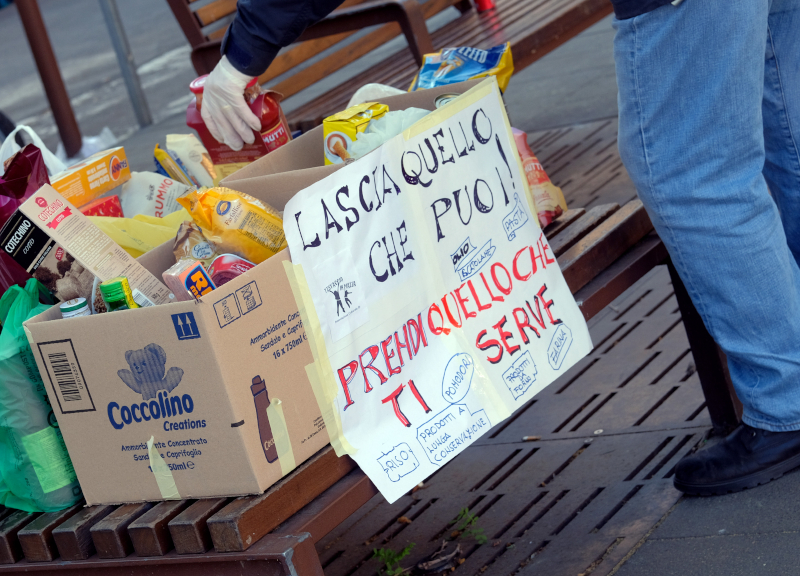Coronavirus Roma, allarme bomba sociale: “Reddito per tutti o sarà tragedia” Coronavirus Roma, allarme bomba sociale: “Reddito per tutti o sarà tragedia”