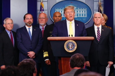 Coronavirus. Trump un Comandante che guida l’America in guerra