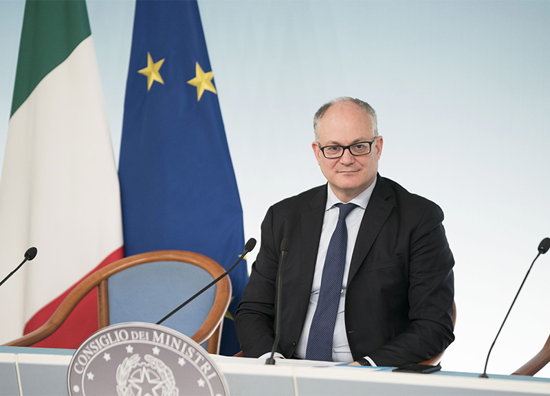 Coronavirus, l’Europa va verso il sì ad un Mes light e a Eurobond subito Coronavirus, l’Europa va verso il sì ad un Mes light e a Eurobond subito