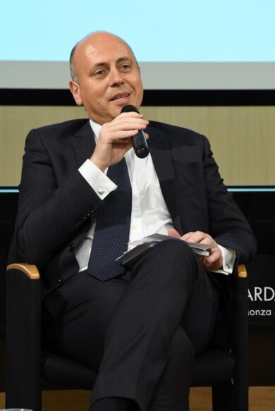 Coronavirus, Ruben Razzante: “Task force anti-fake news non è un bavaglio”