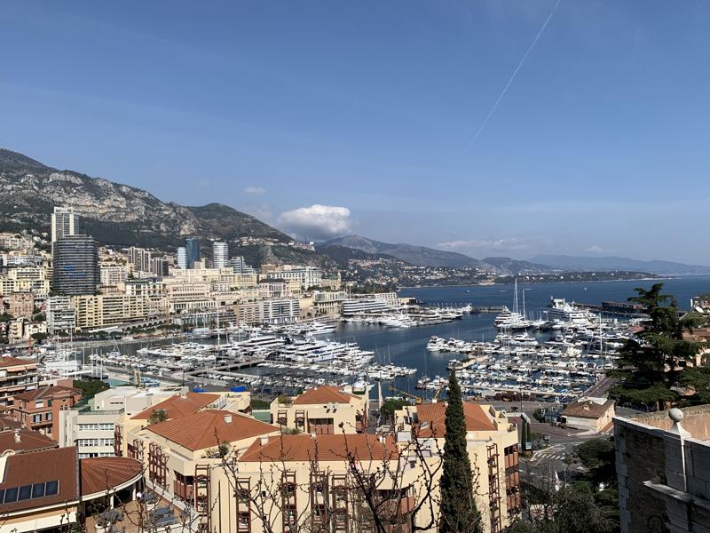 Coronavirus: il Principato di Monaco eroga gli aiuti e proroga il contenimento
