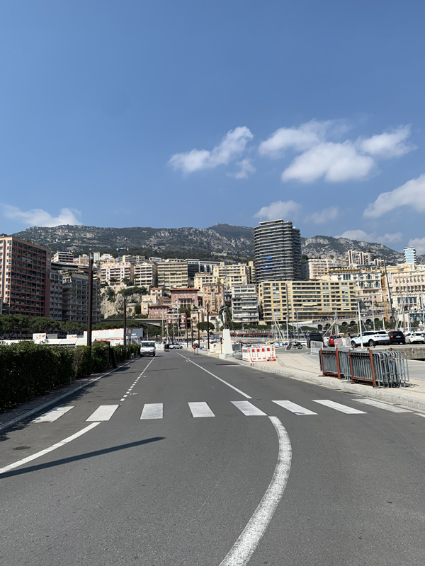 Coronavirus: il Principato di Monaco eroga gli aiuti e proroga il contenimento