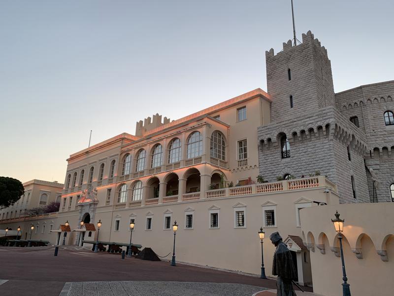 Coronavirus: il Principato di Monaco eroga gli aiuti e proroga il contenimento
