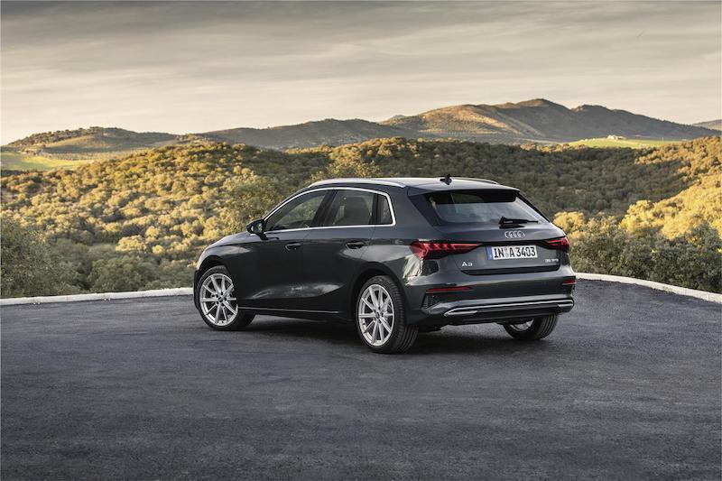 Nuova Audi A3 Sportback, la prima berlina con tecnologia mild-hybrid a 48 Volt