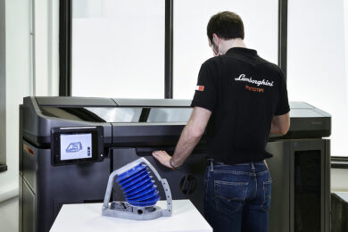 Lamborghini sostiene Siare nella realizzazione di simulatori polmonari