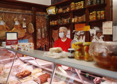 Coronavirus: spesa online o a domicilio? Vincono i piccoli negozi