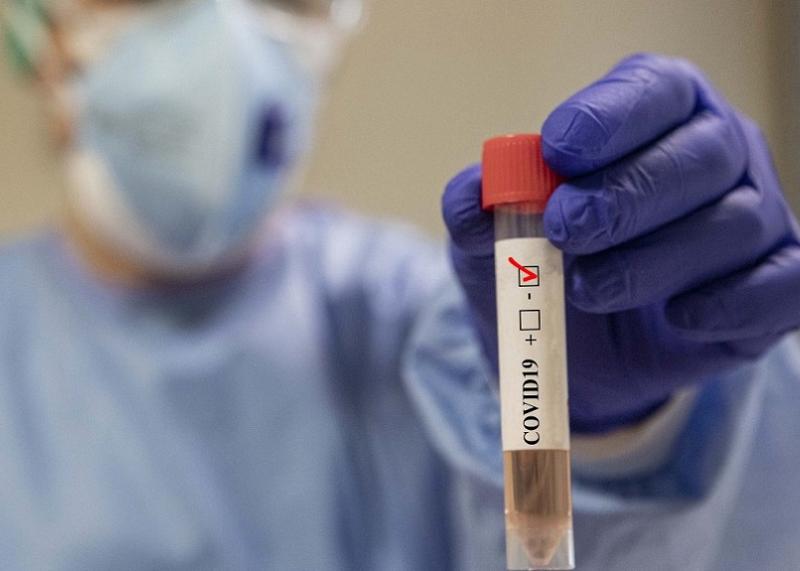 Galleria foto 'Coronavirus, in Lombardia 827 nuovi positivi, diminuiscono terapie intensive' - foto 1
