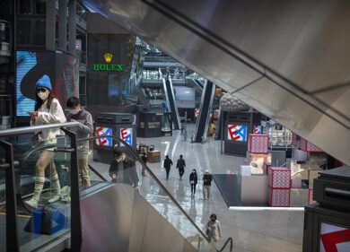 Coronavirus, Cina: banca centrale taglia tasso di interesse a medio termine