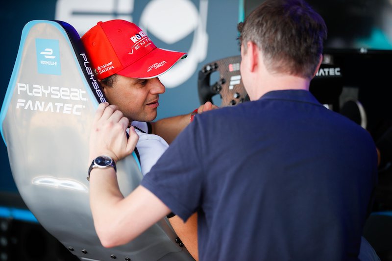 la Formula E si sposta sul virtuale e sfida il Coronavirus con la beneficenza la Formula E si sposta sul virtuale e sfida il Coronavirus con la beneficenza