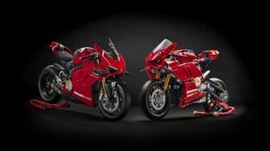 Ducati, la V4 Panigale in versione Lego: primo modello della serie Technic