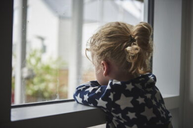 Coronavirus e figli separati dai genitori: la priorità è evitare il contagio