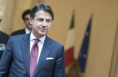 Coronavirus, un premier arrivato per caso: ora Conte è diventato un gigante