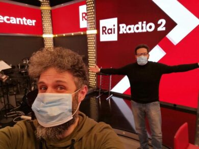 Rai, nasce il “cult” dei Lunatici: la radio che parla chiaro