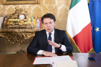Coronavirus,il governo ci ha messo un mese per decidere cosa fosse giusto fare