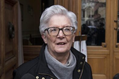 Binetti: “Dalle tasse sul tabacco riscaldato le risorse per i malati rari”