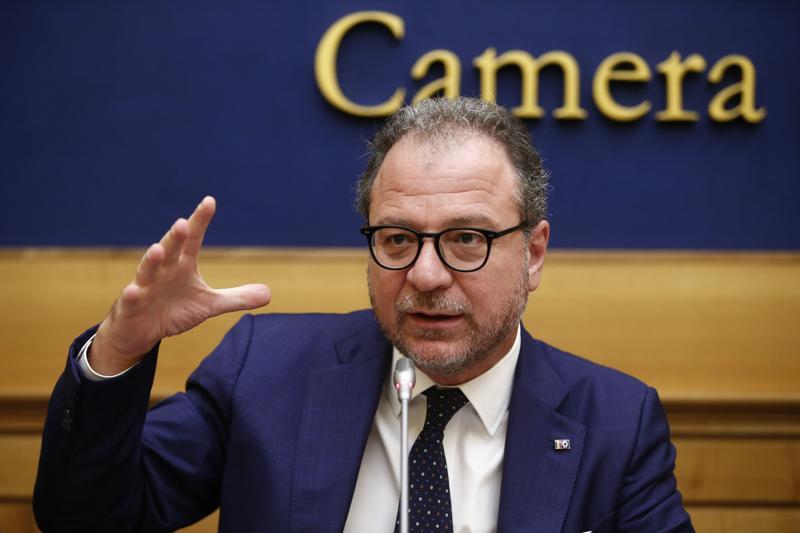 Coronavirus, Mule (FI): “Secondo studio riservato FI ipotesi seconda ondata che colpirà il Sud” Coronavirus, Mule (FI): “Secondo studio riservato FI ipotesi seconda ondata che colpirà il Sud”