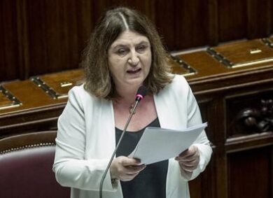 Coronavirus: reddito di emergenza sale a 800 euro per famiglie con figli