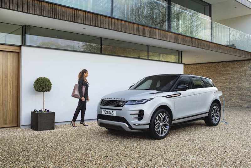 Evoque e Discovery Sport ora disponibili anche in versione ibrida Evoque e Discovery Sport ora disponibili anche in versione ibrida