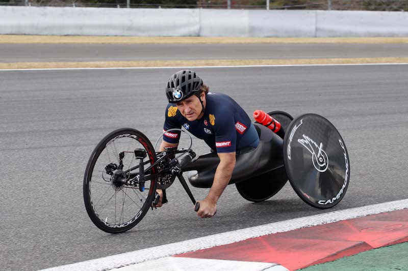 BMW affida a Zanardi il messaggio di incoraggiamento per l’Italia BMW affida a Zanardi il messaggio di incoraggiamento per l’Italia