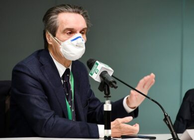 Coronavirus fase 2, Fontana: “Limitazioni per gli anziani? Incostituzionale”