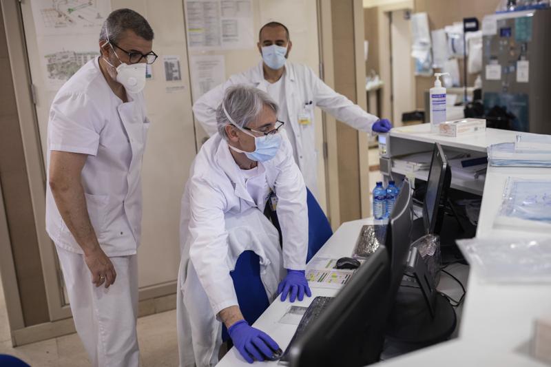 Vaccino Coronavirus, il CEO di Takis: “I primi vaccinati saranno i medici” Vaccino Coronavirus, il CEO di Takis: “I primi vaccinati saranno i medici”