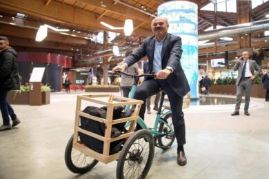 Coronavirus, Farinetti monta su Uber. Il gruppo Usa per la spesa online a casa