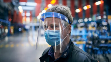 Ford, annuncia la riapertura degli impianti produttivi europei