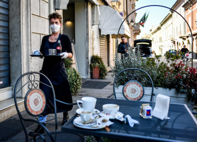 Coronavirus, Fipe lancia petizione: ‘Apriamo bar e ristoranti dal 18 maggio’
